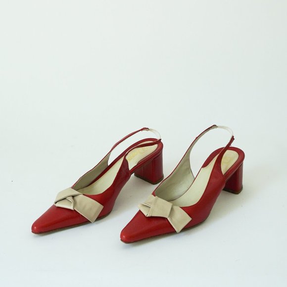 Red Pointed Mid Heel Sling-backs with a cream bow - Size 7.5 - Picture 1 of 5